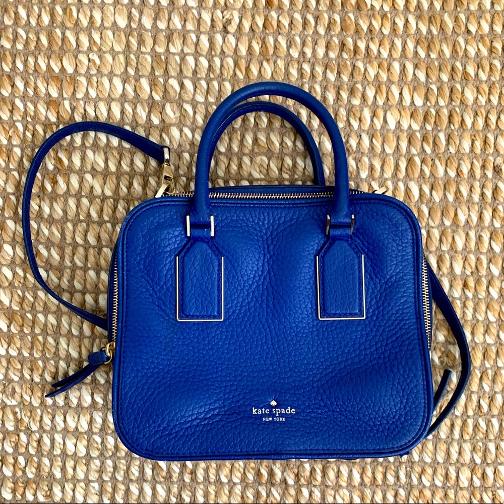 SOLD! Kate spade square shoulder bag